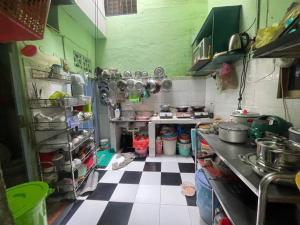 CHỦ CẦN BÁN GẤP - MẶT TIỀN ĐƯỜNG HƯNG PHÚ - NHÀ NÁT - 77M2 - 11.9 TỶ